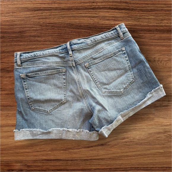 Loft Blue Denim Jean Shorts Size 10 EUC - Picture 2 of 4